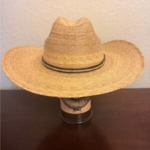 Cavender's Cowboy Straw Hat Mens Size 7 5/8 Tan Weave Western Cattlemen Rodeo